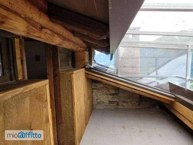 Mansarda arredata con terrazzo Vezza d'Oglio