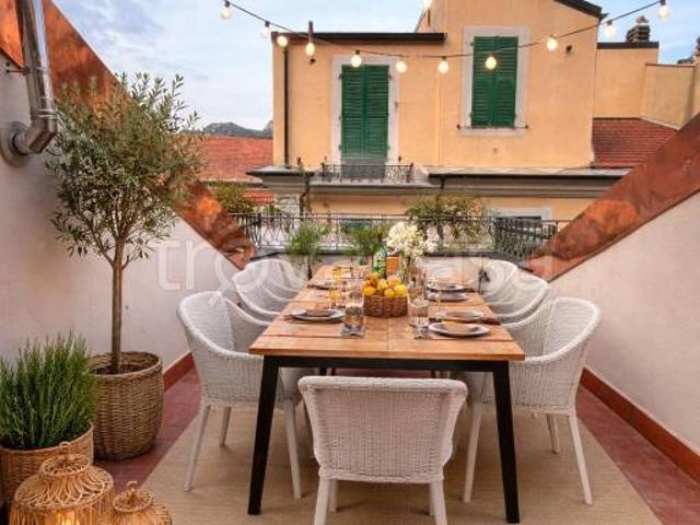 Mansarda in vendita a Finalborgo, Finale Ligure