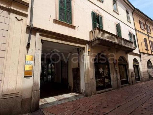 Mansarda in vendita a Varese via vetera, 1, Centro città