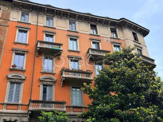 Mansarda in affitto a Milano via Bianca di Savoia, 19, Quadronno Crocetta