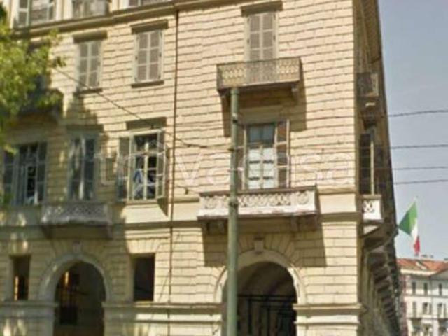 Mansarda in affitto a Torino, Via Roma