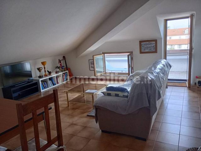 Mansarda ottimo stato, 89 m², Verza, Piacenza