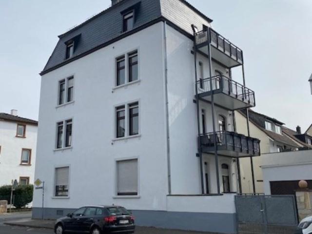 Mansardenwohnung im sanierten MFH