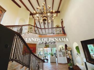 MANSION EN SAN CARLOS