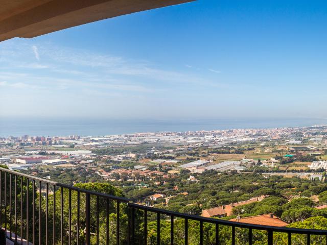 Mansión en venta en Costa de Barcelona a 25 Km de centro ciudad