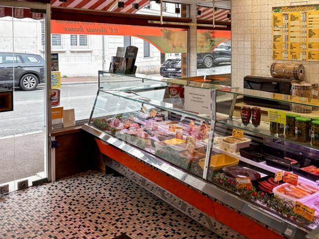MANSIGNÉ 72 A VENDRE Fonds de commerce BOUCHERIE CHARCUTERIE
