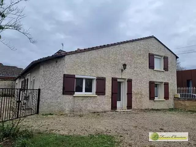 Mansle 16230 Location maison 4 pièces t4