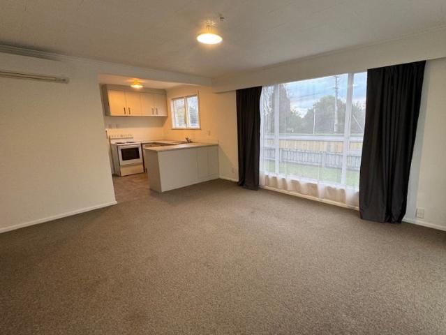 maoribank, 2 bedrooms