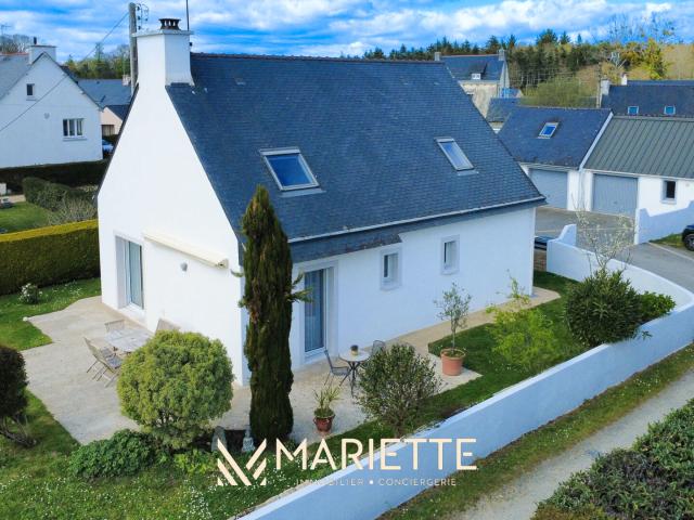 MAOS Entre commerces et plages Maison de 2002 avec double garage