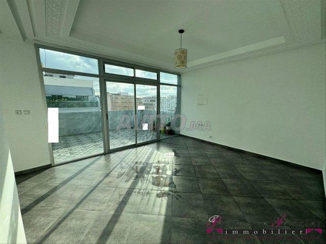 Maarif extension joli appt a vendre avec terrasse