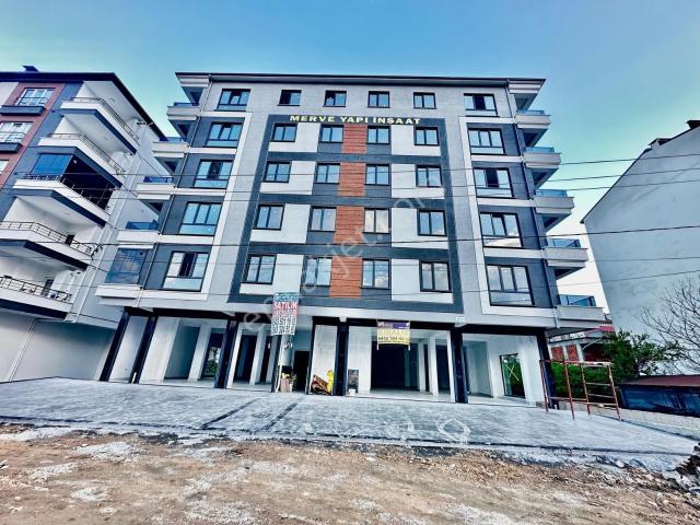 Mabel'den Ana Yola Sıfır 340 M2,30 Mtre Vitrinli Kiralık Dükkan