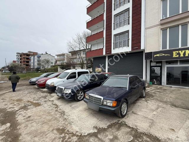 Mabelden Nuriye Mah Sahil Yolu Üzeri Geniş Cephe Kiralık Dükkan