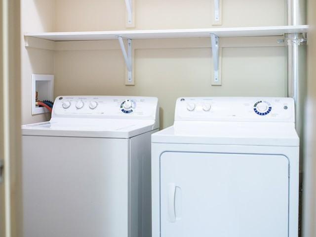 MacTaggart Place 2 Bedroom Apartment for Rent at 5868/5872 Mullen Pl Nw, Edmonton, AB T6R None Mactaggart