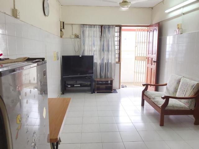 Maccallum Flat For Sale