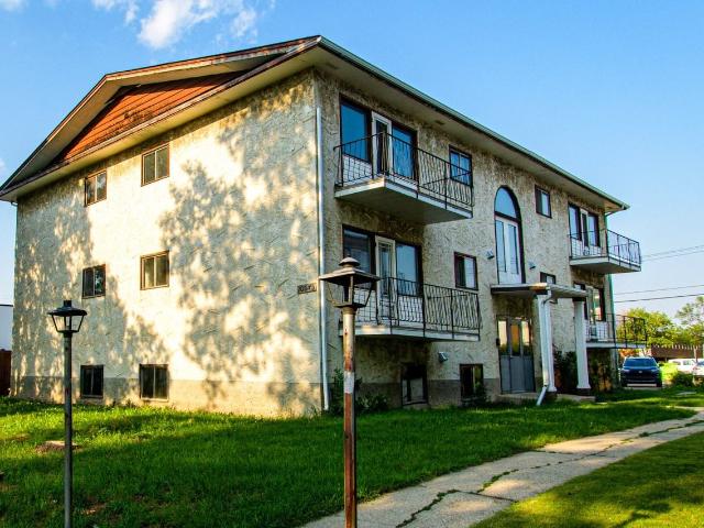 Macewan Place 2 Bedroom Apartment for Rent at 10645 113 St Nw, Edmonton, AB T5H 3H7 Queen Mary Park