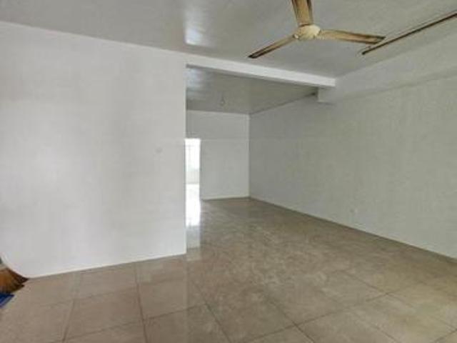 Machang Bubok 2storey Terrace No facing house park more car