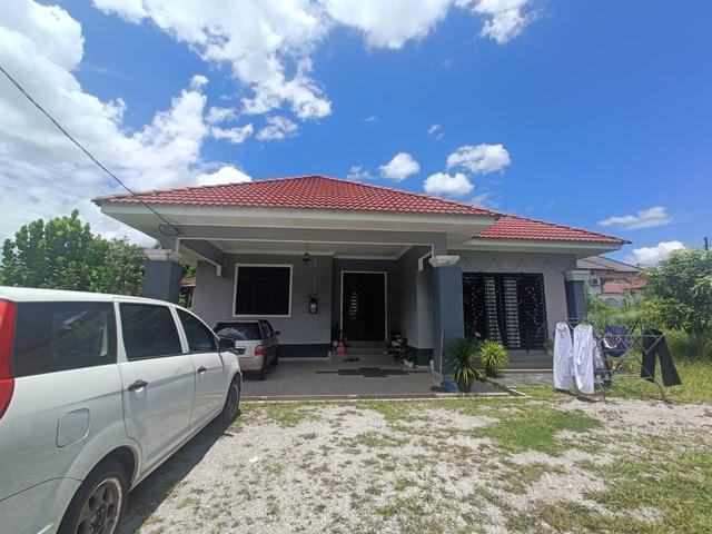 MACHANG rumah sekali dengan perabot