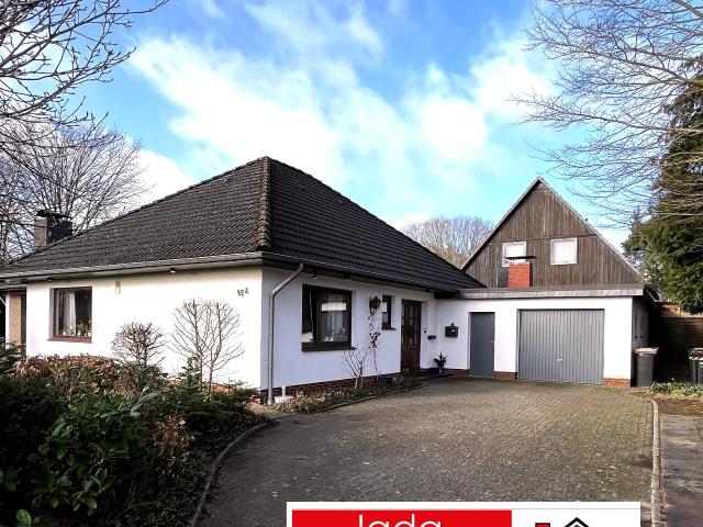 ! Machen Sie was draus ! * Varel* zentrumsnah * Top Lage* gepflegter Bungalow mit Ausbaureserve