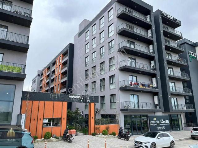 Macit'den Meteor Vita'da Güvenlikli Havuzlu 2+1 Eşyalı Daire