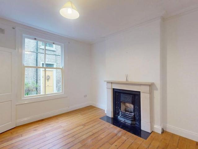 Mackies Place, off Pembroke Street Lower, Dublin 2, D02 WA40