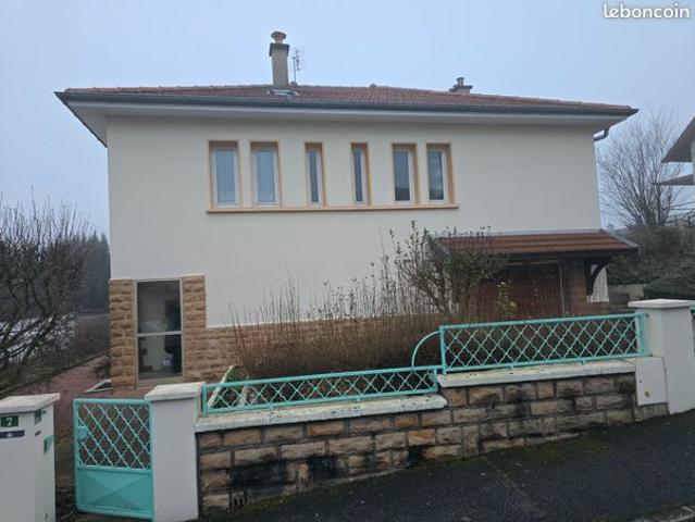 MACON 71000 – Villa 4P sur S/S terrain arboré de 506 m²