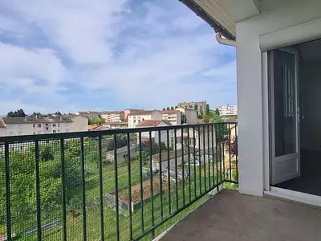 Mâcon 71000 Achat / Vente appartement 4 pièces t4 au dernier étage cave