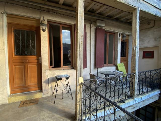 MACON CENTRE VILLE APPARTEMENT 121 M2 3 CHAMBRES 2 CAVES