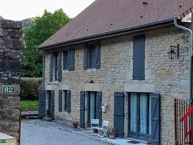 Macornay 39570 Achat / Vente divers 9 pièces