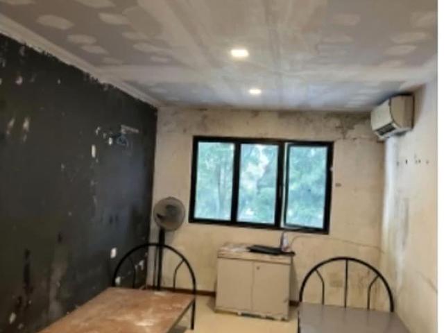 Macpherson Road D13, Apartment