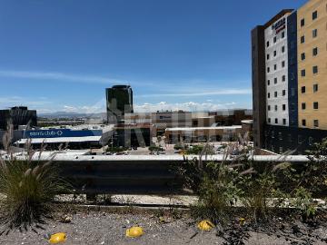 Macrolote Habitacional de 2271m2 Sobre Fray Junipero Serra lado Juriquilla