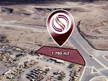 Macrolote mixto de 1,790 m2 en venta, en la entrada de Juriquilla