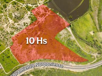 Macrolote para desarrollo junto a Cumbres del Lago en Venta