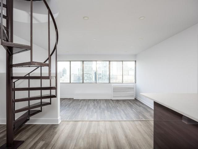 Maddox Dorchester 1 Bedroom Apartment for Rent at 1160 Rue Saint Mathieu, Montréal, QC H3H 2P4