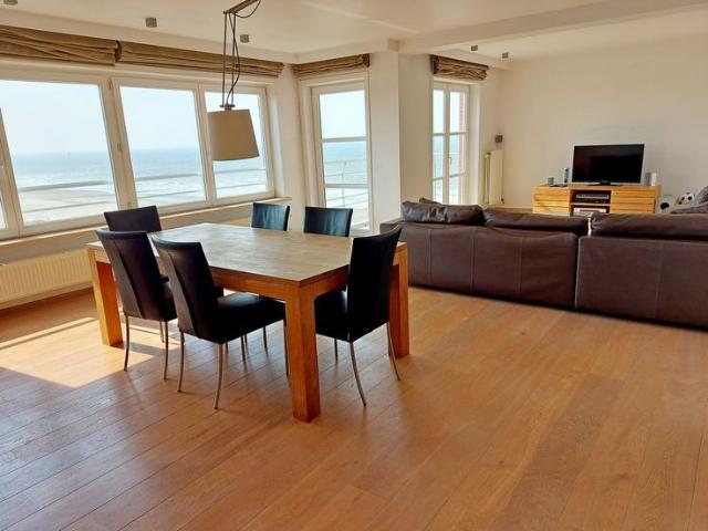 Madeleine 0801 Unieke penthouse met 3 slaapkamers, groo.