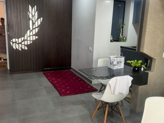 Madhukunj Apartment Prabhadevi 4 Bedroom 1500 Sq. Ft. Builder Floor in Prabhadevi Mumbai Listing ID: #10336