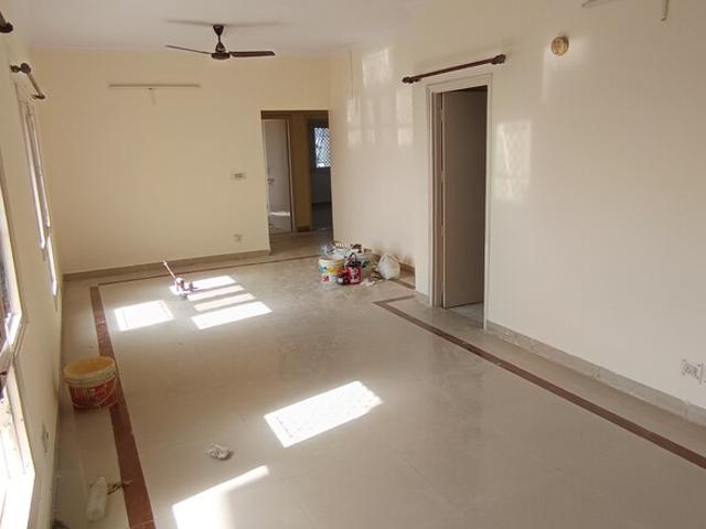 Madhur Jivan Apartment 3 Bedroom 2000 Sq. Ft. Apartment in Sector 56 Gurgaon Listing ID: #10285