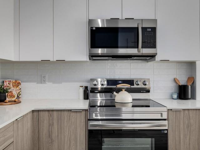 Madison Apartments 2 Bedroom Apartment for Rent at 3350 19 St Sw, Calgary, AB T2T 7B8 Altadore