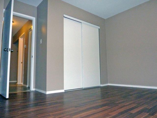Madison Court 1 Bedroom Apartment for Rent at 11807 102 St Nw, Edmonton, AB T5G 2G2 Westwood