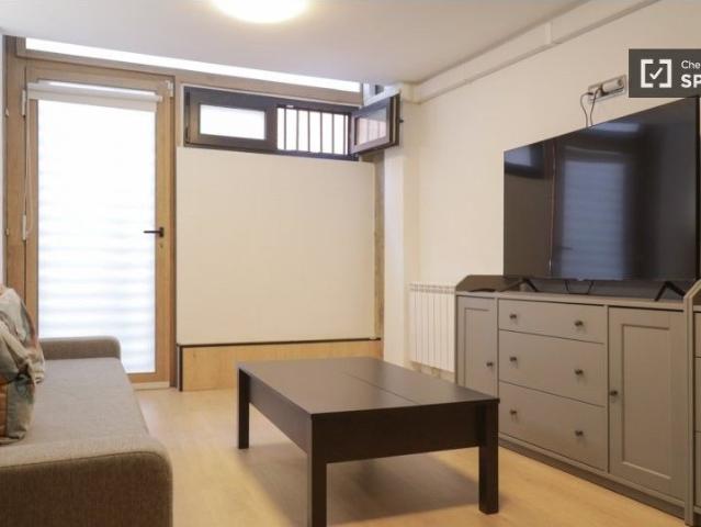 madrid, Community of Madrid 28002