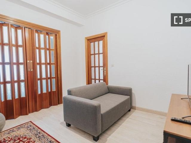 madrid, Community of Madrid 28005