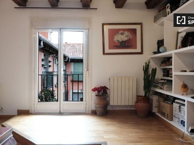 madrid, Community of Madrid 28005