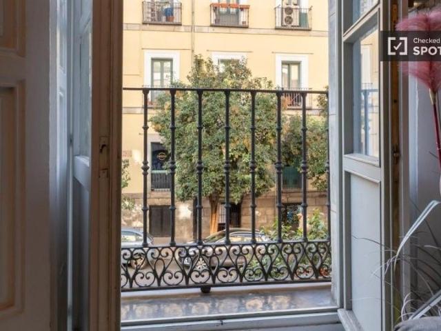 madrid, Community of Madrid 28005
