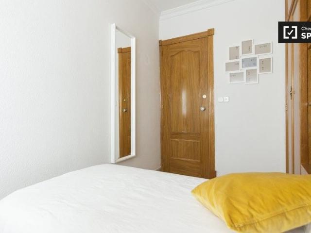 madrid, Community of Madrid 28011