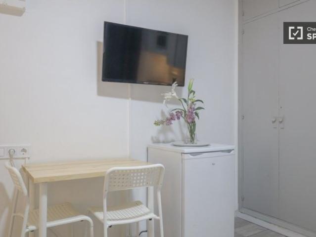 madrid, Community of Madrid 28015