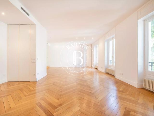 Madrid – Recoletos – Barrio Salamanca – Piso reformado de 4 dormitorios en finca clásica junto al Retiro