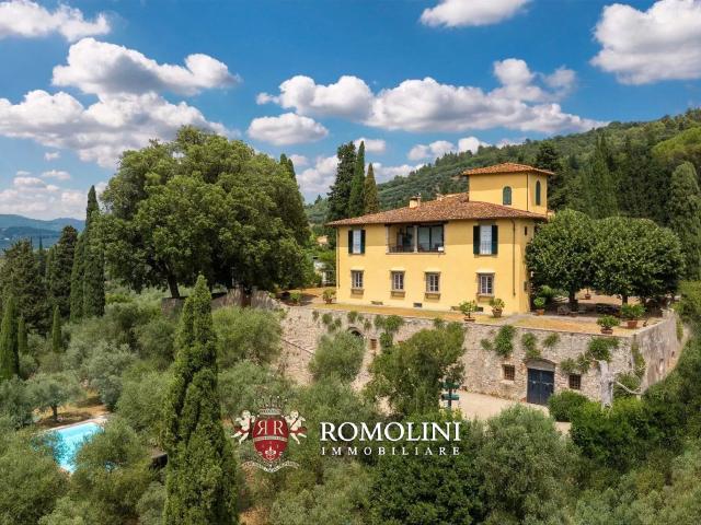 Maestosa Villa In Vendita Con Piscina E Vista Panoramica Su. 1163m² Bagno a Ripoli