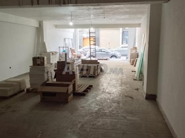 Magasin neuf au quartier 2mars 140m2
