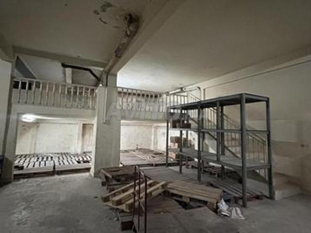 Magasin à 2 mars