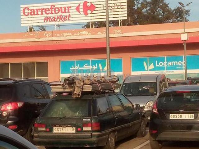 Magasin à louer 35m devant Carrefour Tamgounate