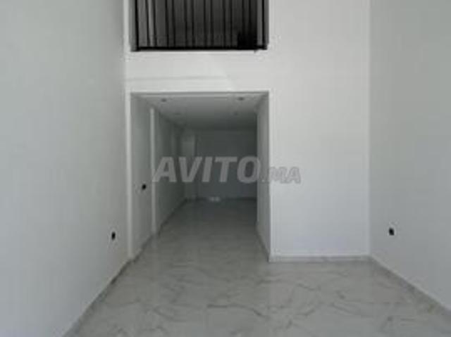 Magasin à louer 66m² avec mezzanine – Aïn Sebaâ